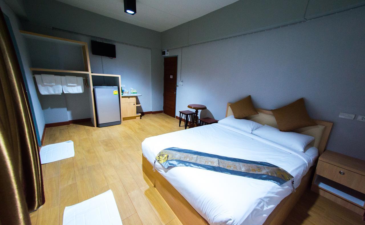나 시리 레이크 뷰 사무트 프라캄 외부 사진